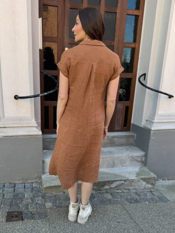 POLETTE Linen Dress - Mocca Mousse Mode – Bild 4