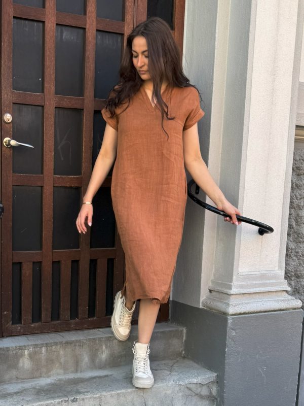 POLETTE Linen Dress - Mocca Mousse Mode – Bild 2